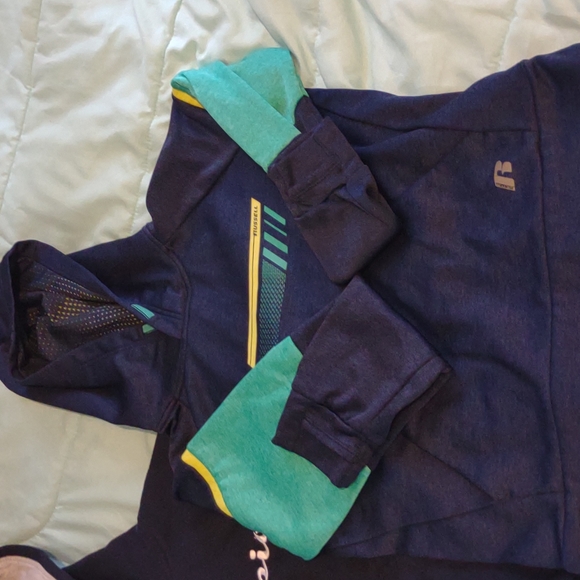 Boys youth Hoodies - Picture 3 of 3